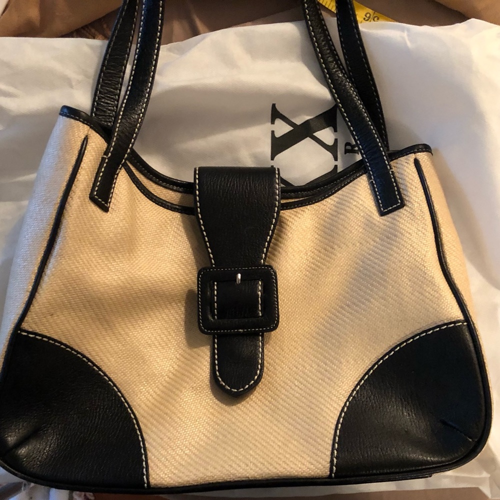 Maxx New York Straw and Leather Large Bag EUC